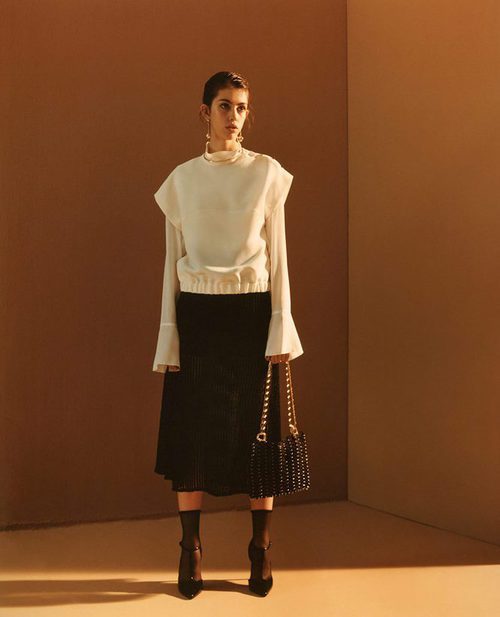 Falda midi negra de Sfera otoño/invierno 2016/2017