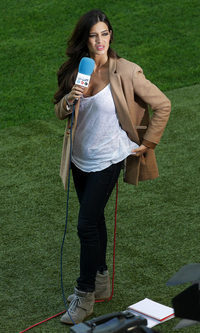 Sara Carbonero y sus sneakers de Hakei