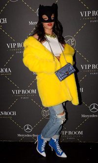 Rihanna, una gata-pollo