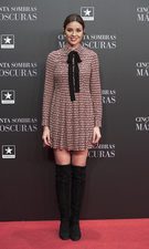 Dafne Fernánez, estilo vintage