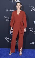 El look total red de Ellen Pompeo