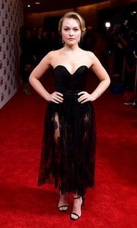El elegante palabra de honor de Ciara Charteris