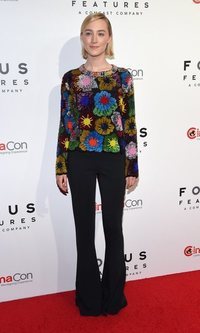 Saoirse Ronan y su look de pata de elefante