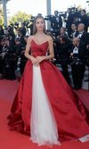 El llamativo vestido de Mathilde Gohler