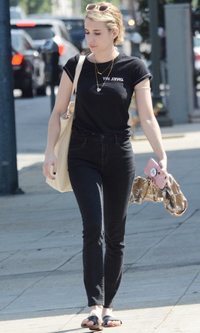 Emma Roberts y su look apagado