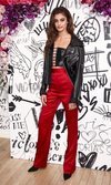 Taylor Hill, mezcla de estilos