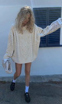 El look de Elsa Hosk que podrías replicar en cuestión de segundos