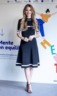 El vestido de Vanesa Romero que queda igual de bien con sandalias que con deportivas