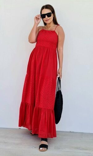 Paula Echevarría apuesta por la moda española en su look más veraniego